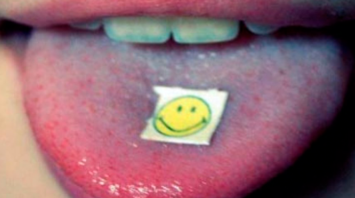 Droga con LSD a sus compañeros de trabajo porque estaban “demasiado tensos”