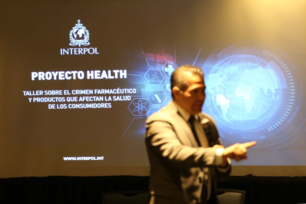 Desarrollan FGR e INTERPOL estrategias para combatir crimen farmacéutico