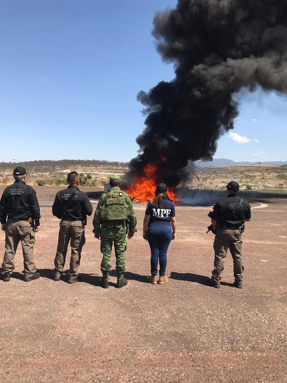 Incinera FGR en Morelia más de 800 kilos de diversas drogas y destruye más de 40 mil discos falsificados