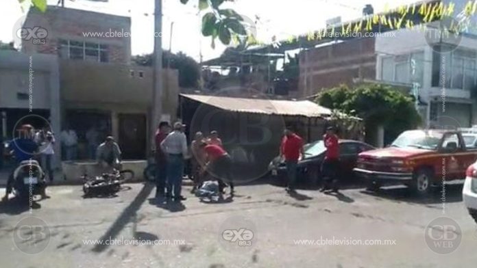 Motociclista es arrollado por conductor que se dio a la fuga en Apatzingán