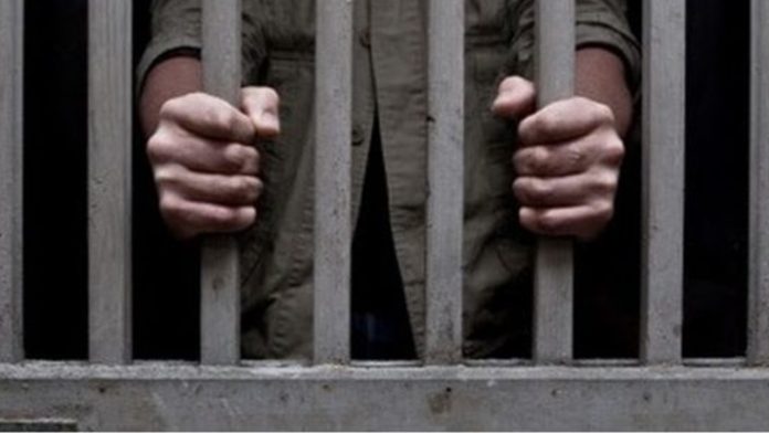 Vinculan a proceso a ex servidor público