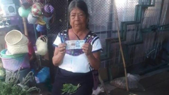 Pagan a humilde vendedora con billete de $500 falso