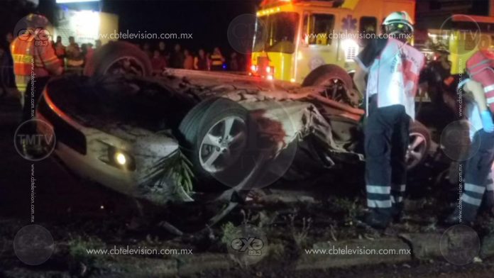 Choque frontal deja dos muertos al norte de Morelia