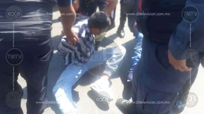 Capturan a dos asaltantes en Plaza Morelia