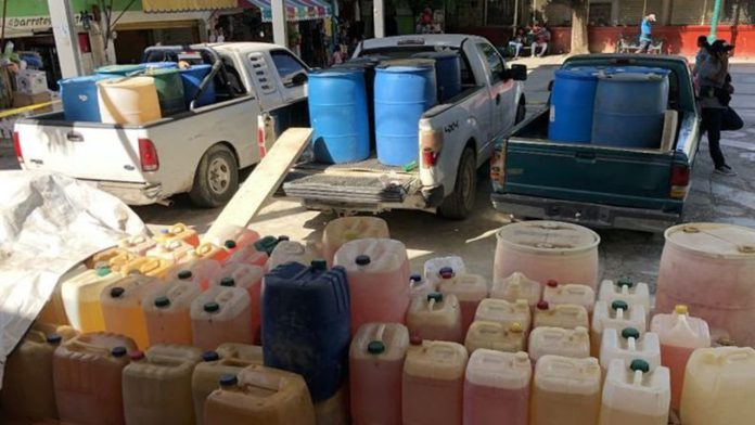 Detienen a banda de huachicoleros, eran extrabajadores de Pemex