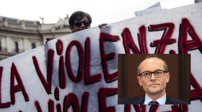 Juez dejó en libertad a jóvenes que violaron a una chica al considerarla “fea”