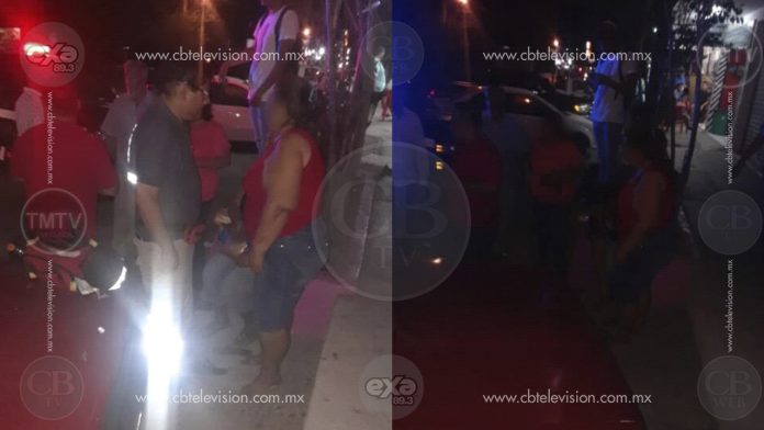 Taxi arrolla a dos mujeres y se da a la fuga