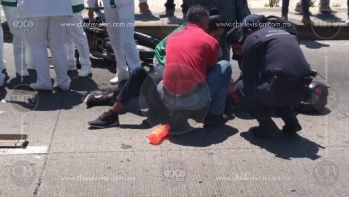 Alumnos del Conalep se lesionan en accidente de moto
