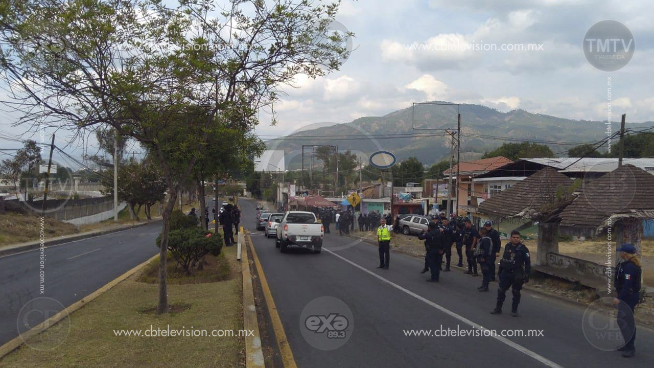 Protestan familiares de comuneros arrestados el pasado noviembre en Nahuatzen