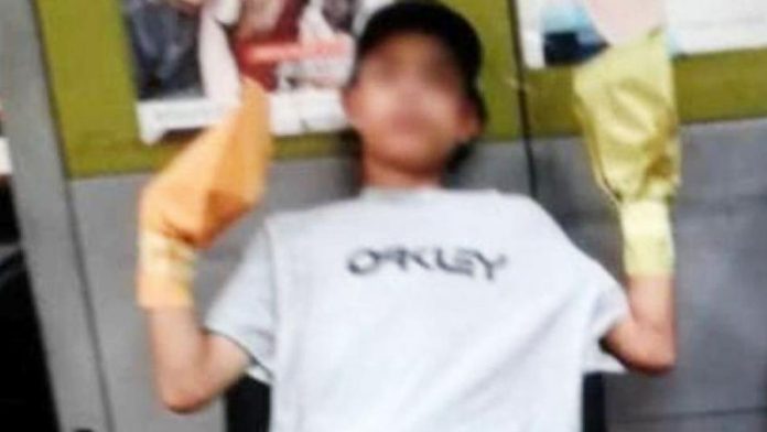 Tiene 14 años y ya ha asesinado a 12 personas