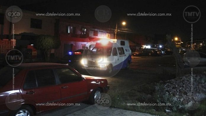 Balean a un hombre afuera de su casa en Uruapan