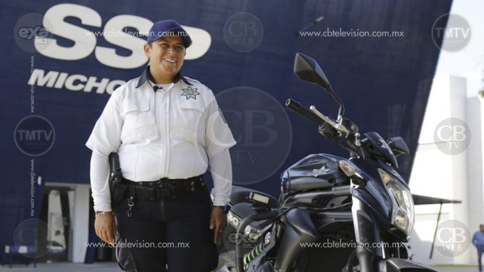Día de la mujer: Diana, la historia de una motopatrullera al servicio de Michoacán