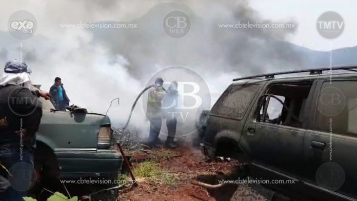 Se incendia deshuesadero en Zitácuaro
