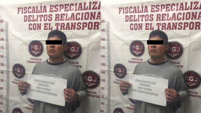 Detienen a joven que lanzó una granada en un camión de pasajeros