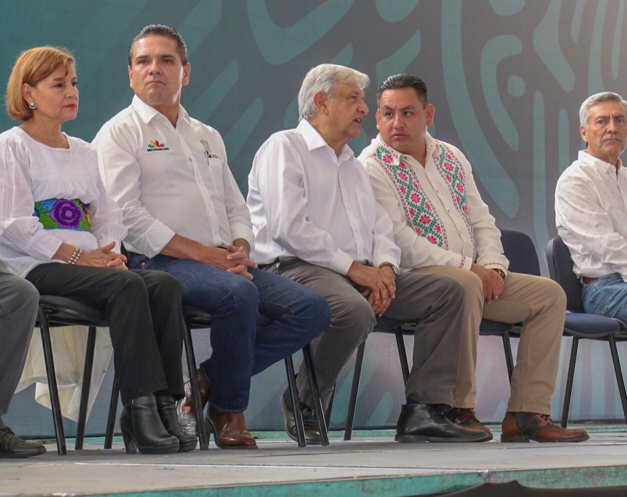 Víctor Manríquez refrenda compromiso para trabajar de manera coordinada con AMLO