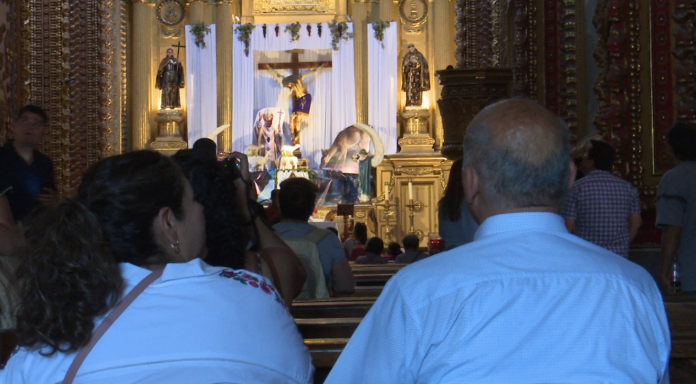 Cristianos se dan cita para visitar los 7 templos