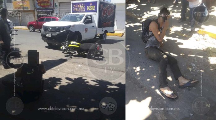 Adolescente choca contra un vehículo repartidor de frituras