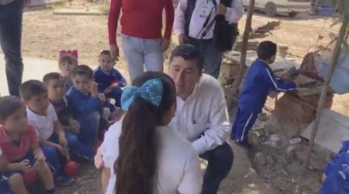 Niña recibirá ayuda psicológica después de que alcalde de Sinaloa dijera que tiene “obesidad espantosa y horrible”
