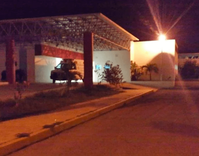 Hombre hiere a machetazos en la cabeza a un menor de edad  