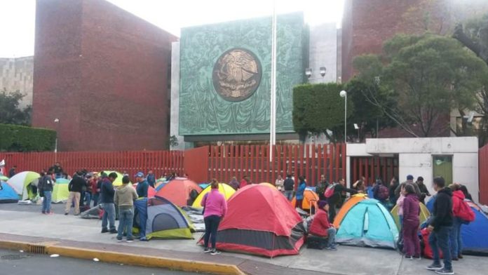 Sin avances CNTE en negociaciones con Federación; No habrá paro de labores