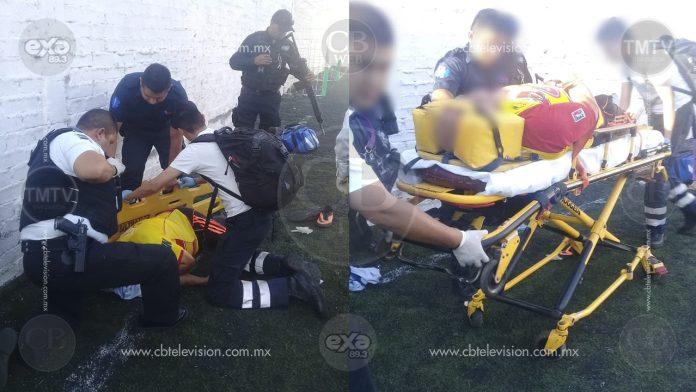 Hombre jugaba fútbol en canchas de Morelia y resultó herido