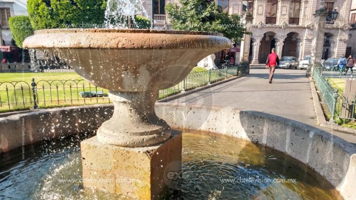 Fuentes de Plaza de Armas, sin mantenimiento