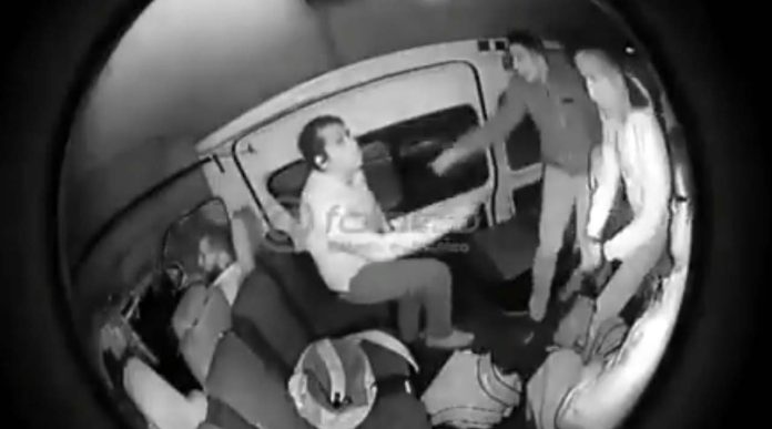 Mujer regaña a un hombre que evitó ser asaltado