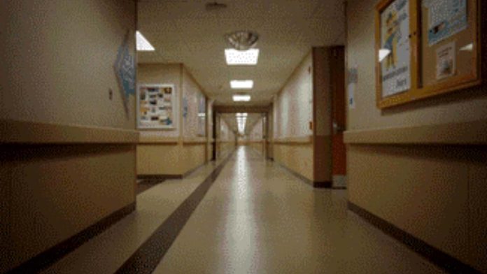 Niña es abusada sexualmente en hospital mientras cuidaba de su abuela