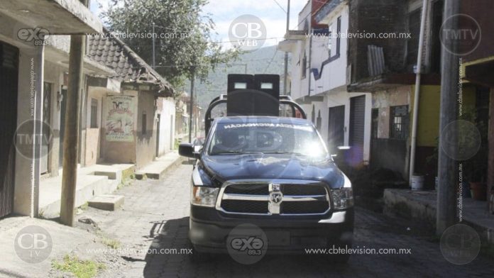 Detienen a dos con metanfetamina en Uruapan