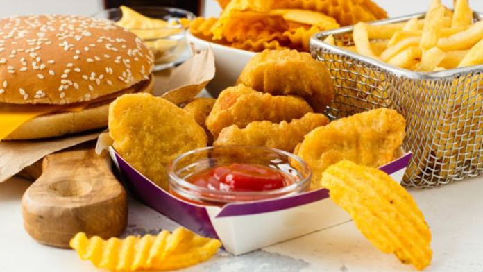 El consumo de alimentos pocos saludables provoca más muertes al año que fumar