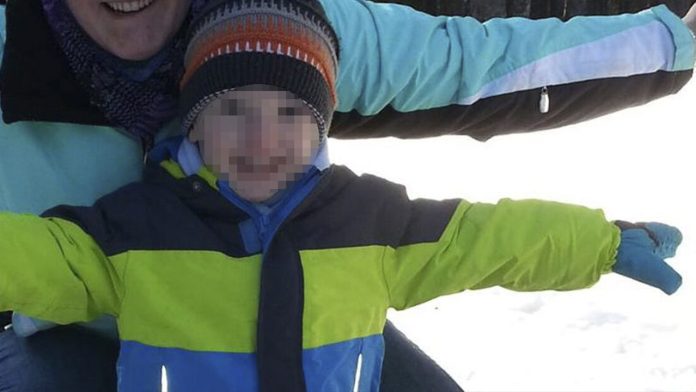 Niño de cinco años escapa de ser asesinado por su padre
