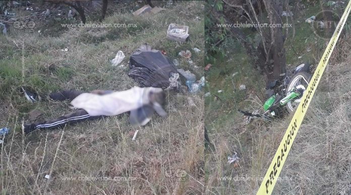 Se accidentan dos estudiantes de Paracho que viajaban a bordo de motocicleta, uno muere