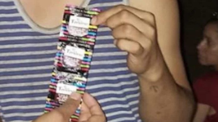 Diputada de Morena se va a la playa a regalar condones  