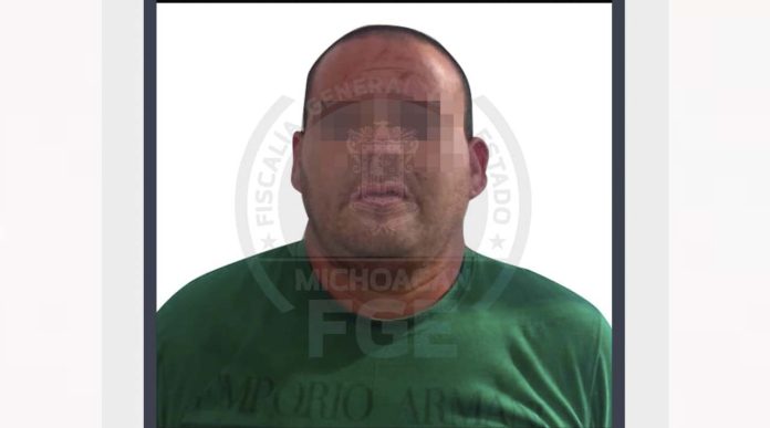 Detienen en Uruapan a tres involucrados en el asesinato de cuatro personas, entre ellas un menor