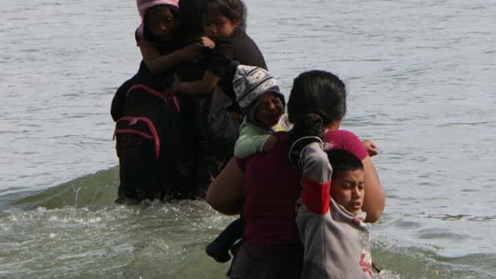 Mueren tres niños migrantes ahogados cuando su familia intentaba cruzar a Estados Unidos