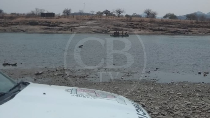 Continúa la búsqueda de un hombre sumergido en el Río Balsas