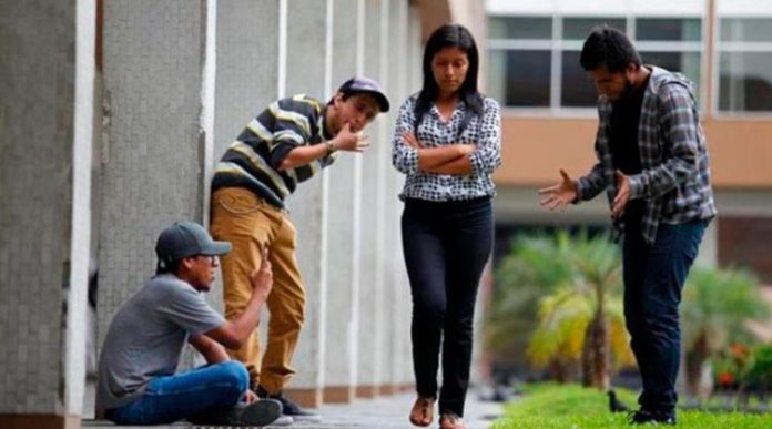 Diputados proponer cárcel o trabajo comunitario para quienes lancen piropos a mujeres