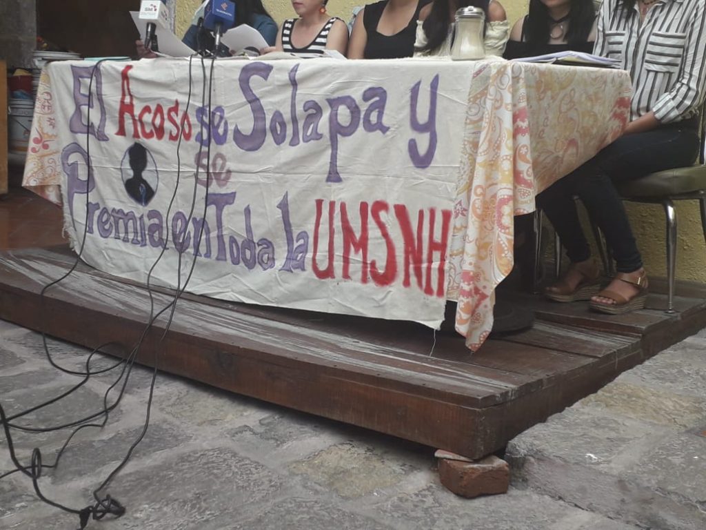 Alumnas de la UMSNH denuncian presunto hostigamiento sexual