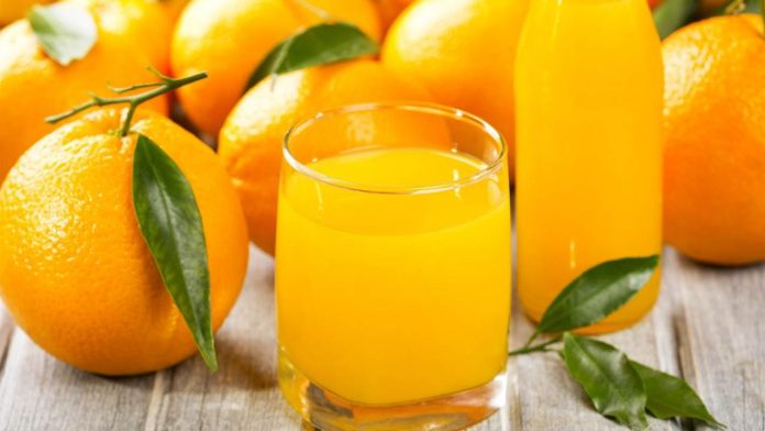 ¡Cuidado! Tomar jugo de naranja puede dañar tu salud