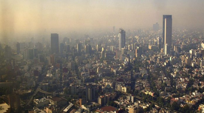 México respira el tercer aire más contaminado del planeta