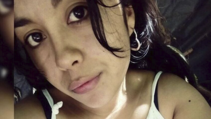 Joven de 19 años apuñaló a su hijo recién nacido
