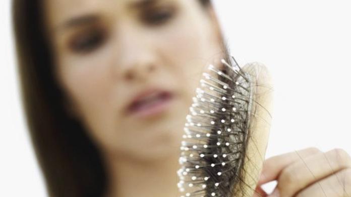 ¿Pierdes el cabello después de presentar covid-19?