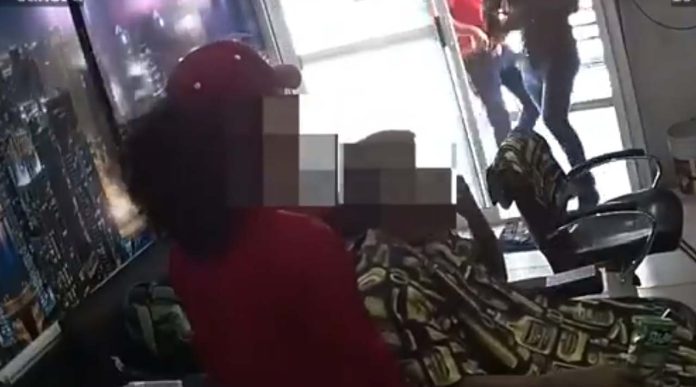 Filtran video de dos ejecuciones en diferentes negocios de Veracruz, los responsables serían el Cartel de Siglo