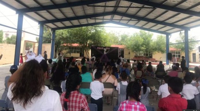Por no pagar cuota, madres no fueron invitadas al festival del 10 de mayo