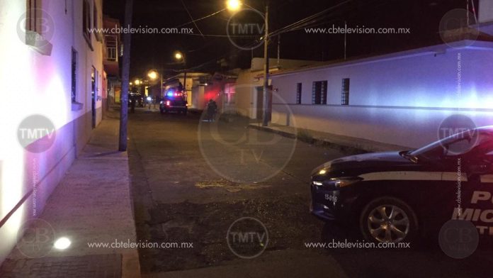 Taxista y motosicarios se agarran a balazos en la Av. Juárez