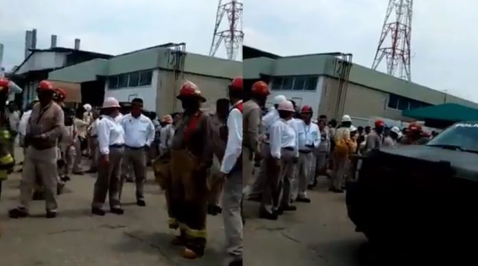 Evacuan complejo petroquímico en Veracruz por amenaza de bomba
