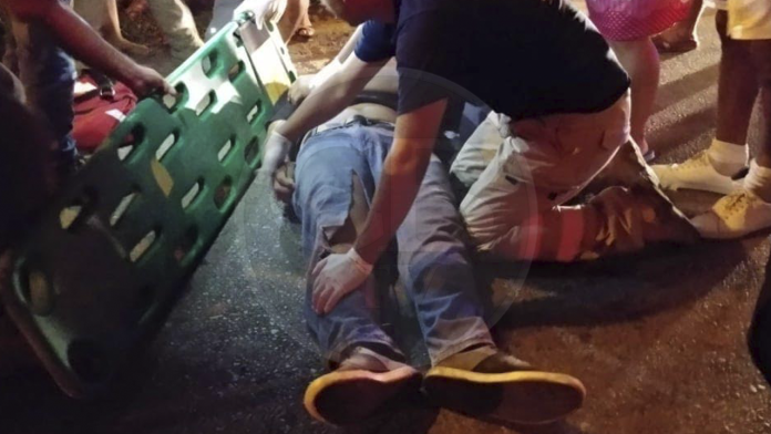 Muere tras ser baleado durante aparente asalto en el Centro de Lázaro Cárdenas