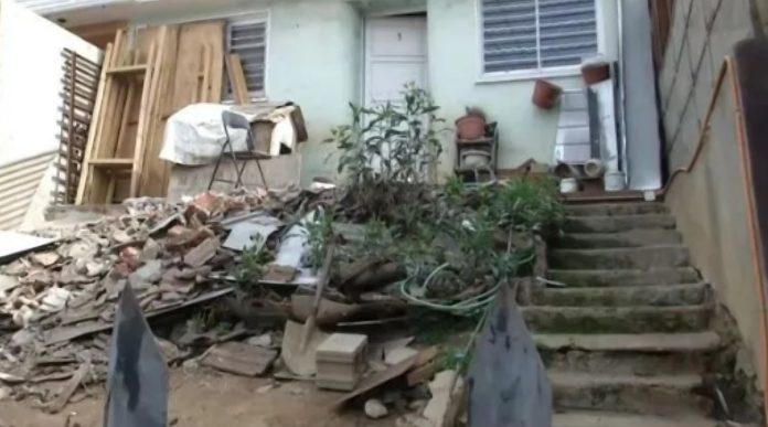 Mujer que era cuidada por su hijo pasó cinco días al lado del cadáver sin poder moverse