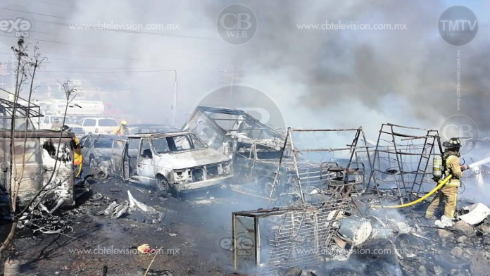 Atienden fuerte incendio en La Piedad
