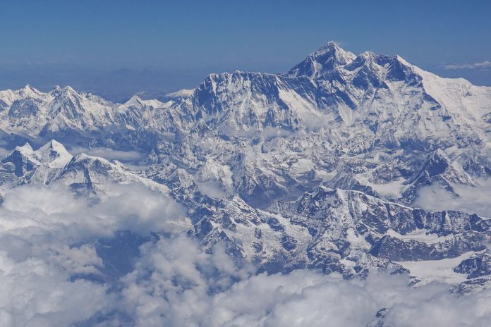 Mueren tres alpinistas en el Everest